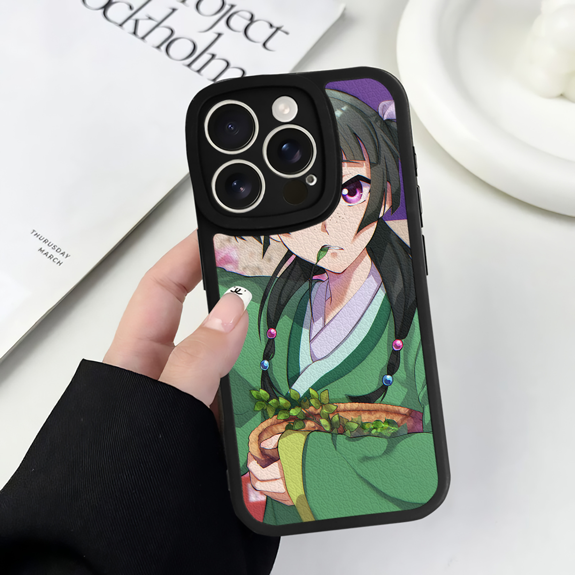 （画像用） 薬屋のひとりごと The Apothecary Diaries 【iPhone 16シリーズ対応】シリコンスマホケース（レザー調） 材質：シリコン
